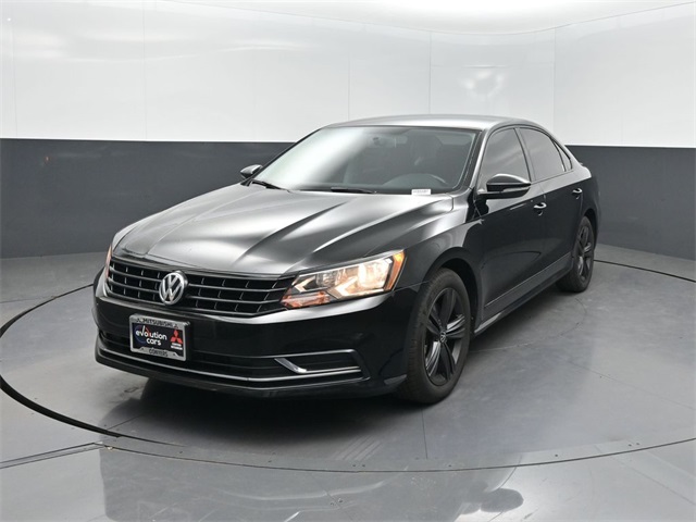 2016 Volkswagen Passat S's photo