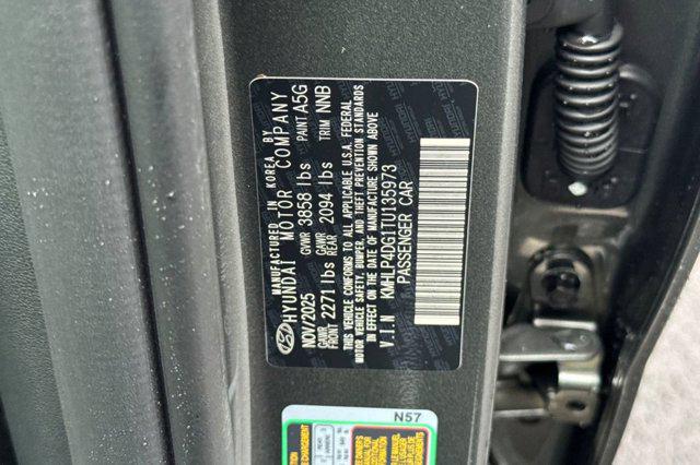 2026 Hyundai Elantra Limited's photo