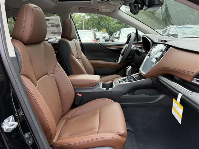 2025 Subaru Outback Touring XT photo 16