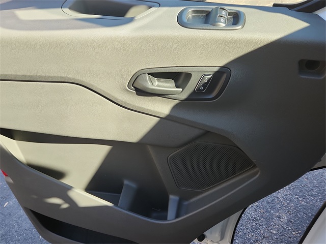 2026 Ford Transit photo 4