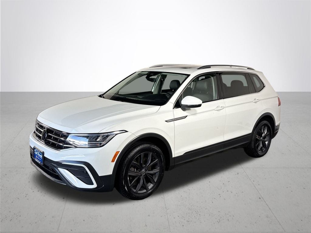 2022 Volkswagen Tiguan SE photo 2