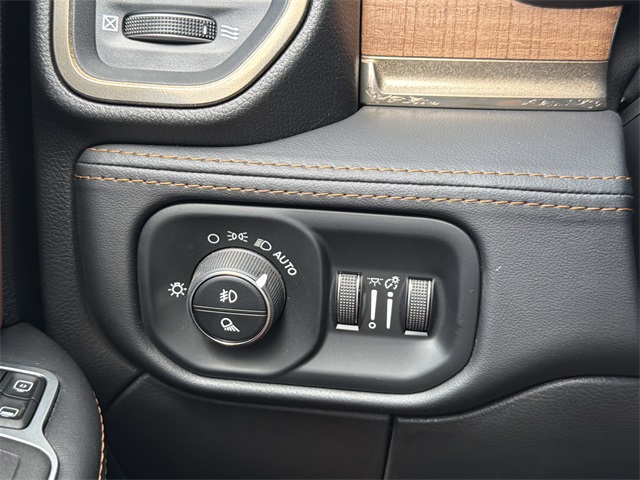 2024 Ram 2500 Longhorn photo 27