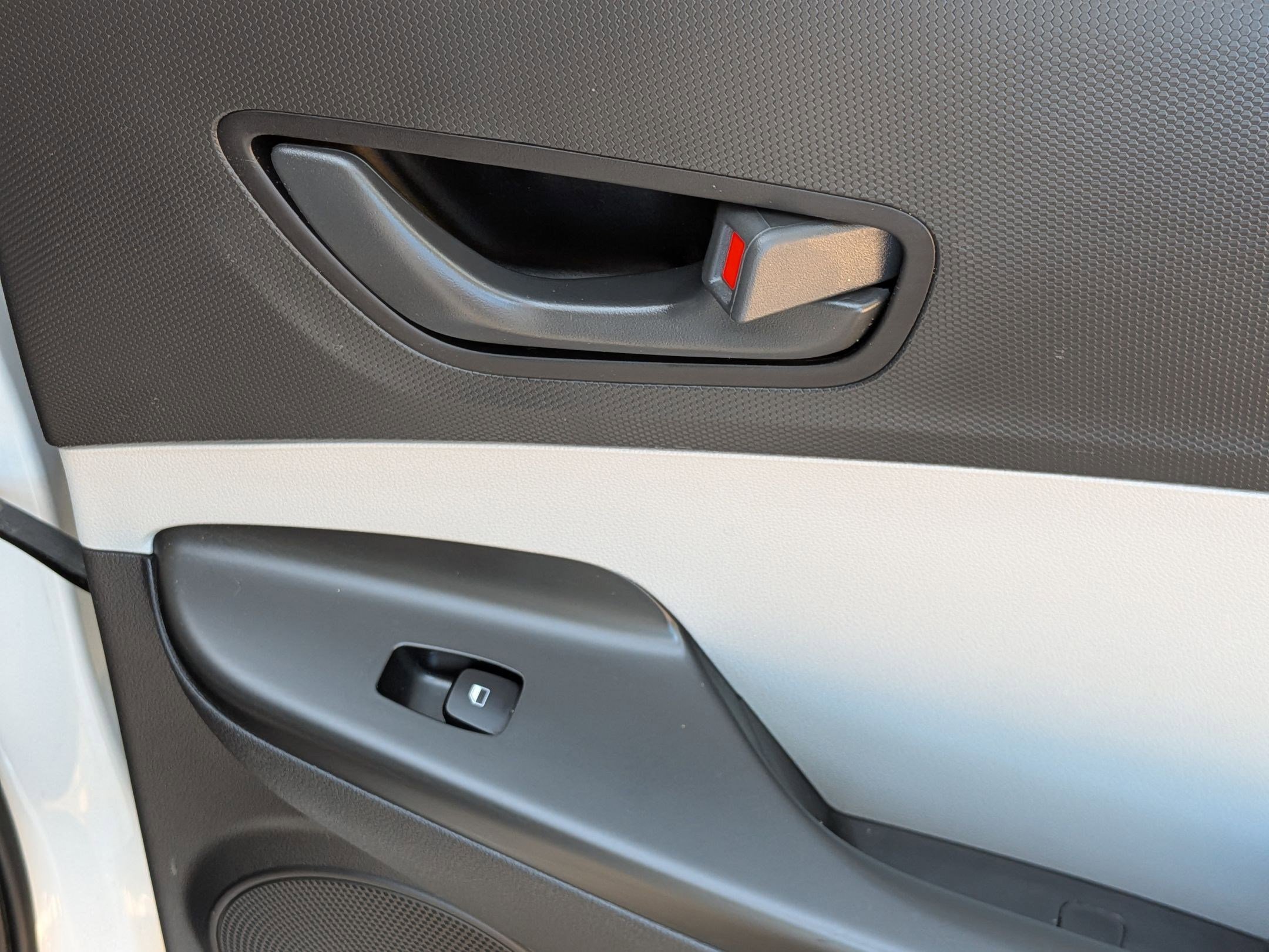 2023 Hyundai Kona SEL photo 31