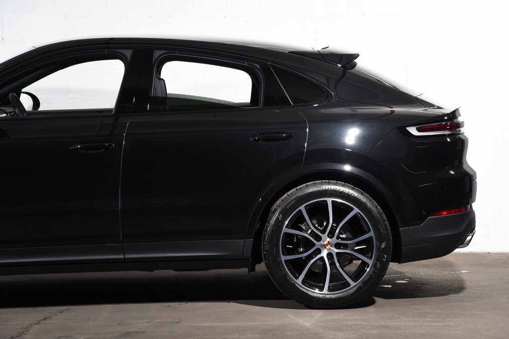 2025 Porsche Cayenne Coupe photo 14