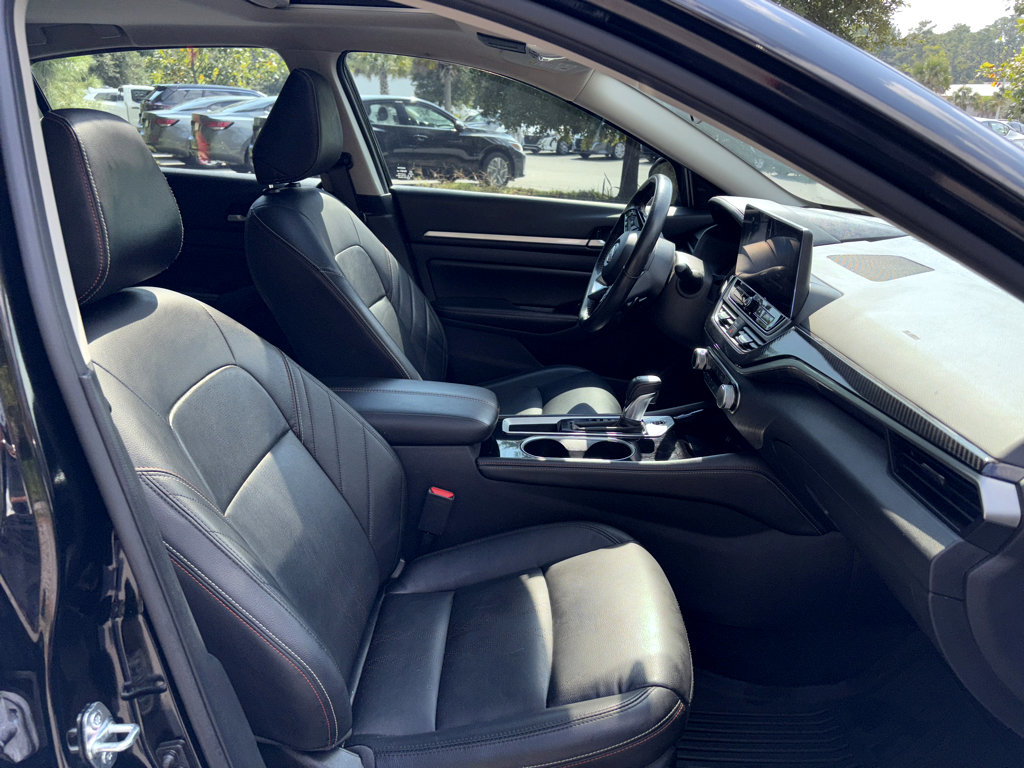 2024 Nissan Altima 2.5 SR photo 14