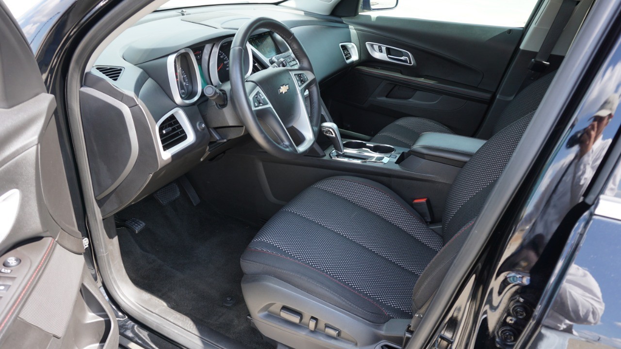 2015 Chevrolet Equinox LT photo 12
