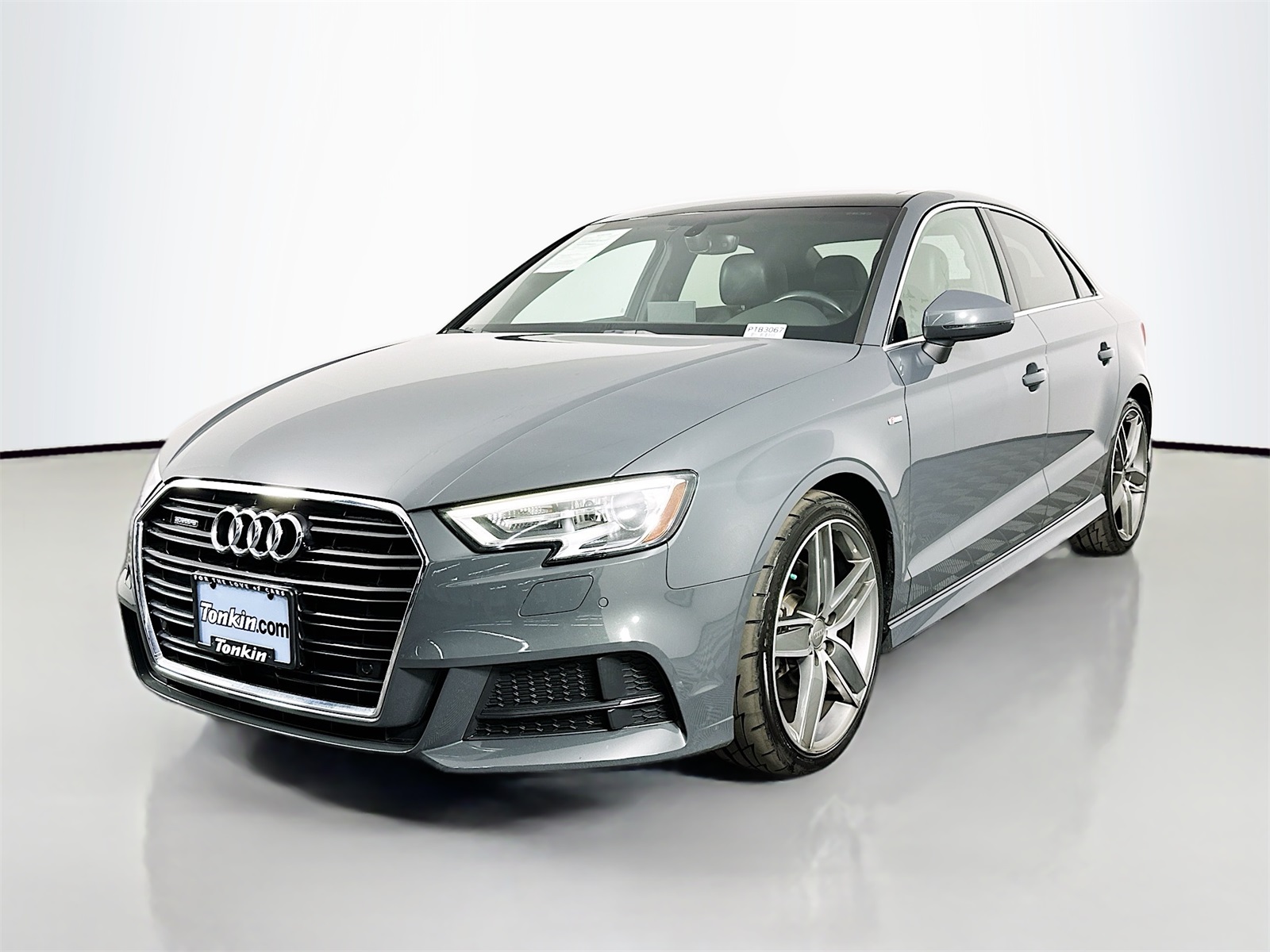 2018 Audi A3 2.0T Premium Plus photo 3