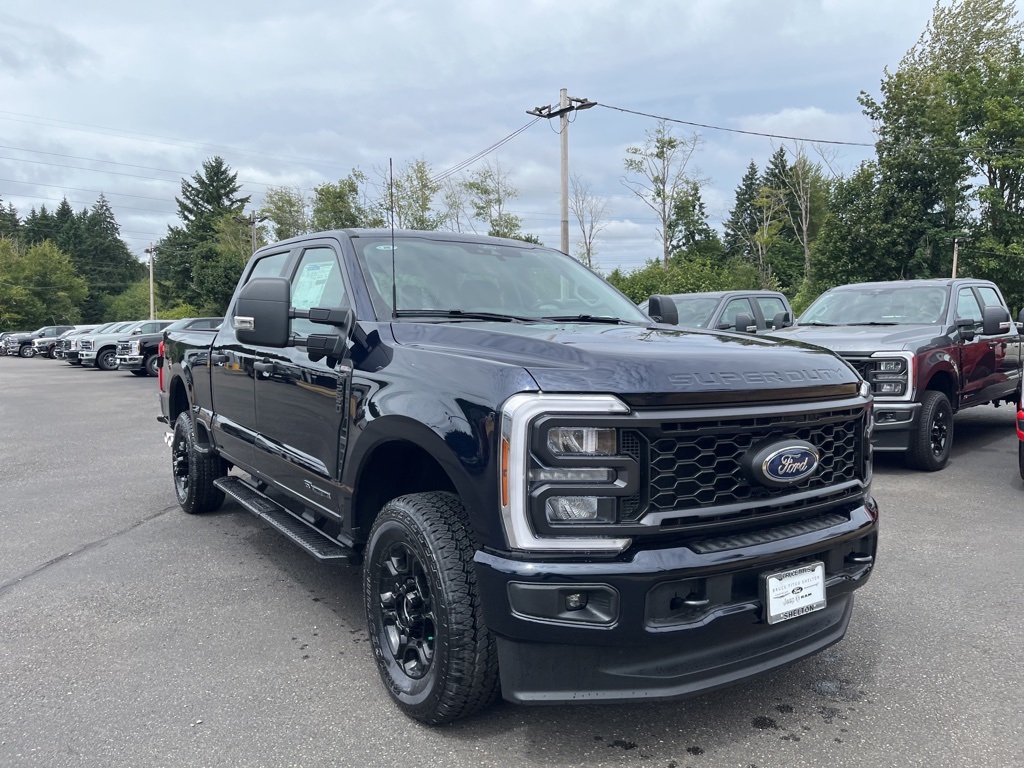 2025 Ford F-250 XL photo 3