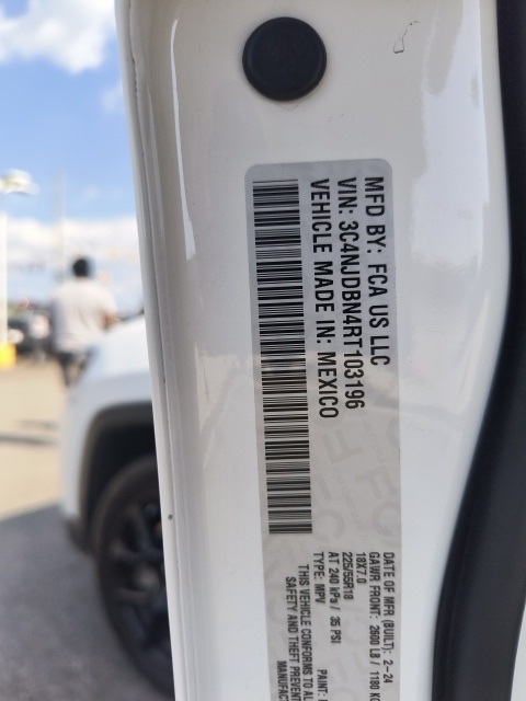 2024 Jeep Compass Latitude photo 12