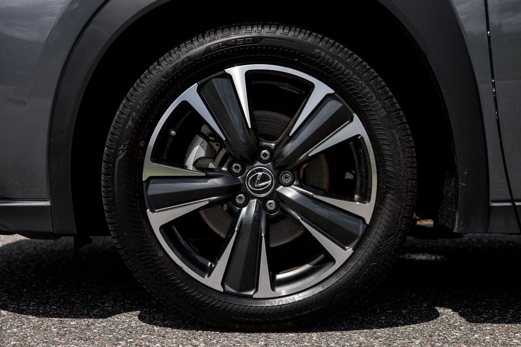 2019 Lexus UX 200 photo 14
