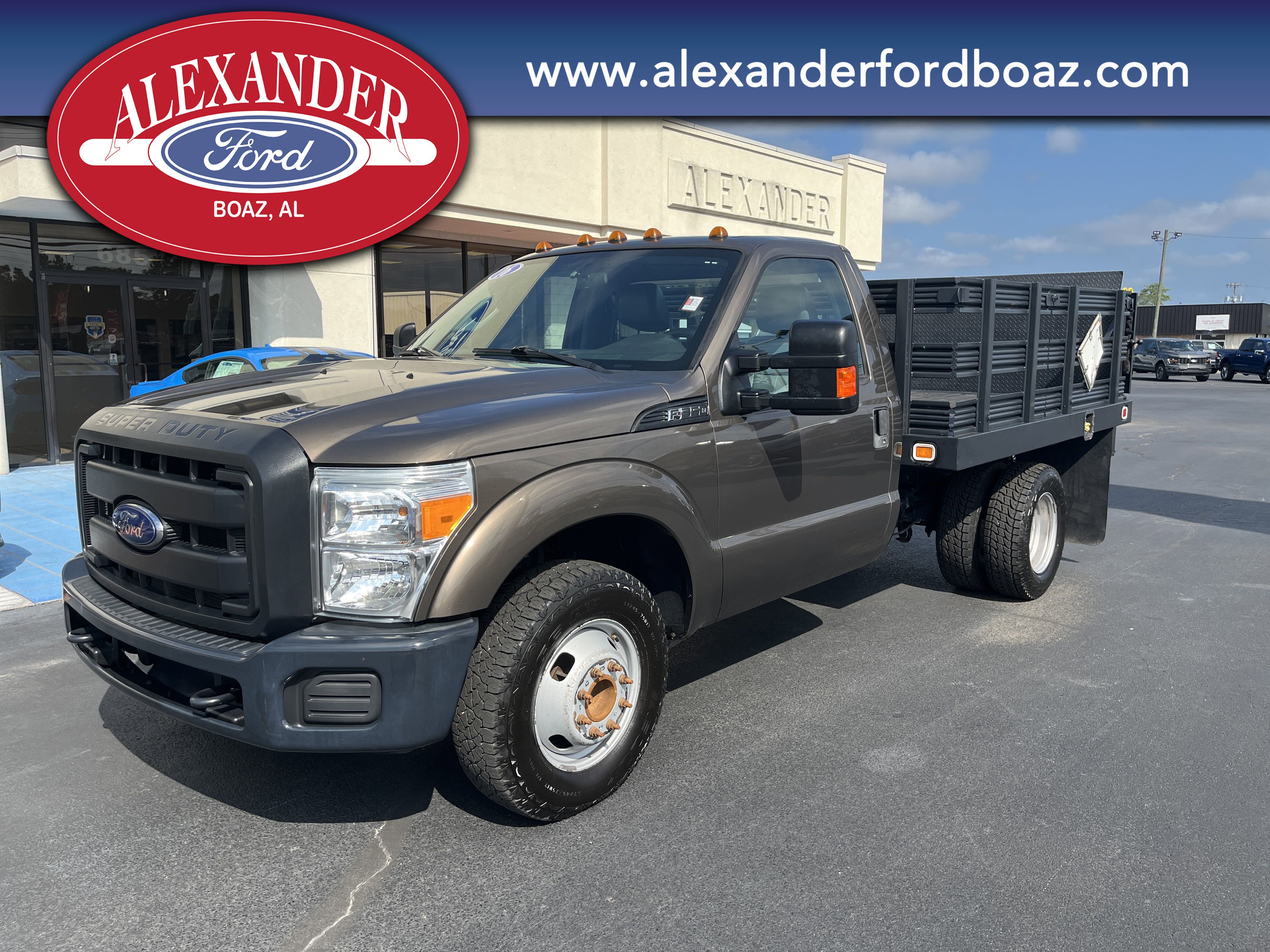 2016 Ford F-350 Super Duty Chassis Cab XL