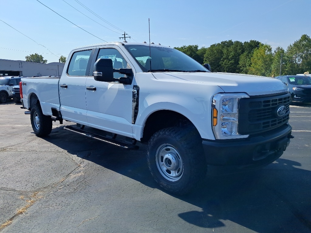 2026 Ford F-250 XL photo 2