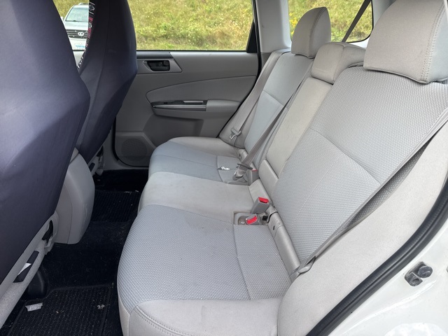 2012 Subaru Forester 2.5X photo 17