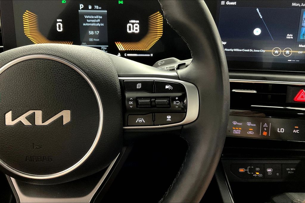 2025 Kia K5 GT-Line photo 16