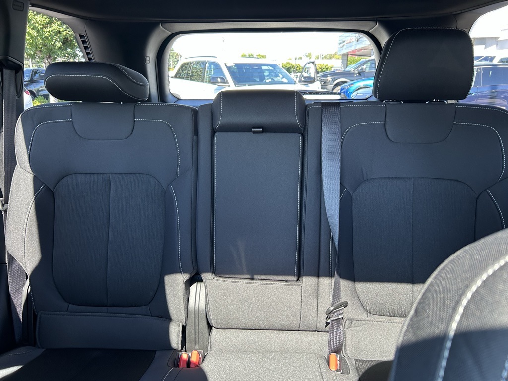 2025 Jeep Grand Cherokee Laredo X photo 19