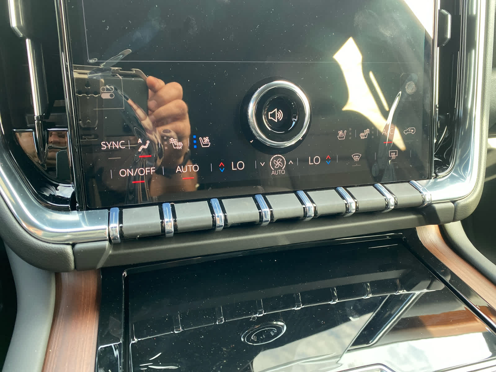 2025 Gmc Yukon XL Denali photo 22