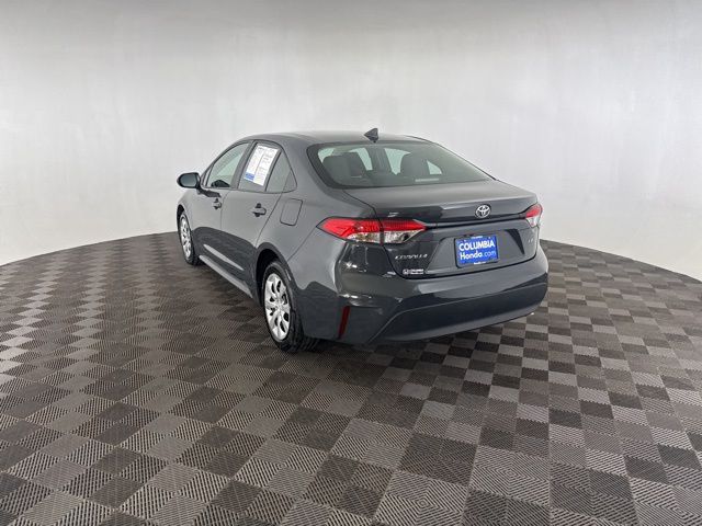2024 Toyota Corolla LE photo 3