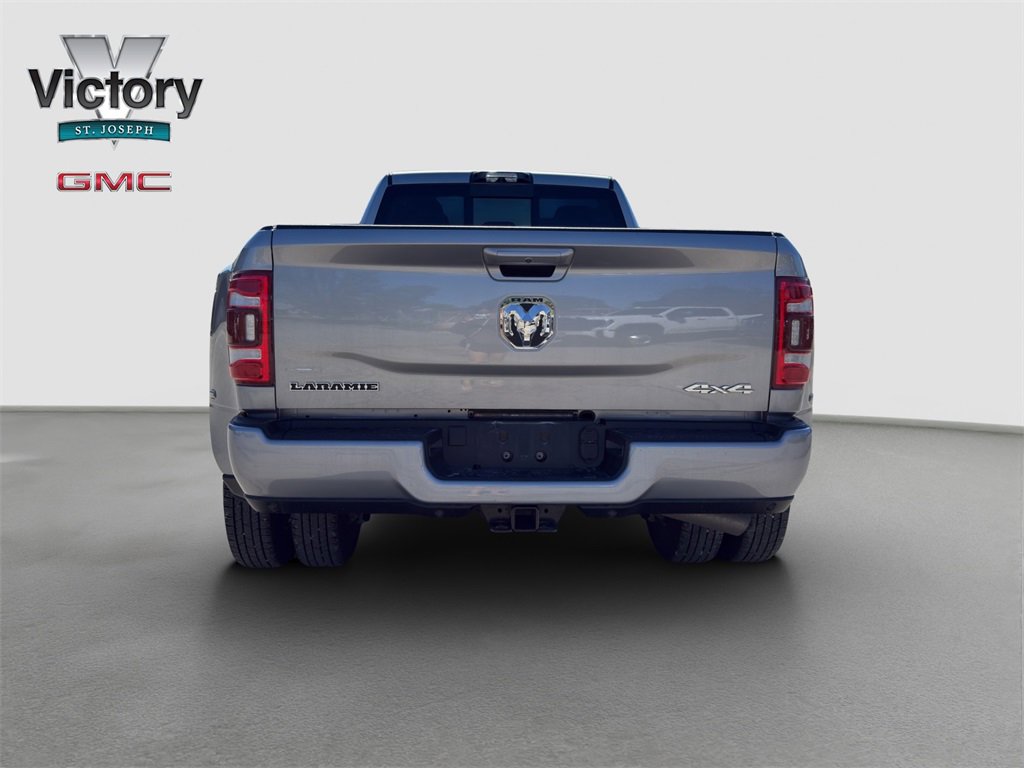2024 Ram 3500 Laramie photo 15