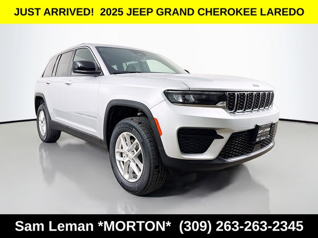 2025 Jeep Grand Cherokee Laredo's photo