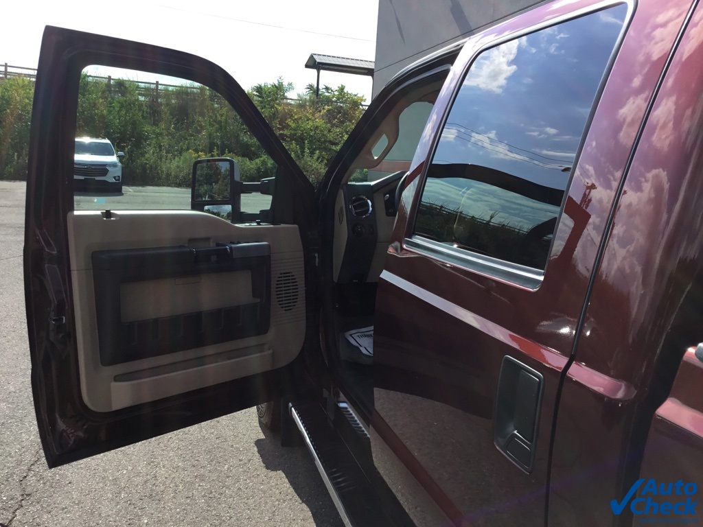 2015 Ford F-350 photo 23