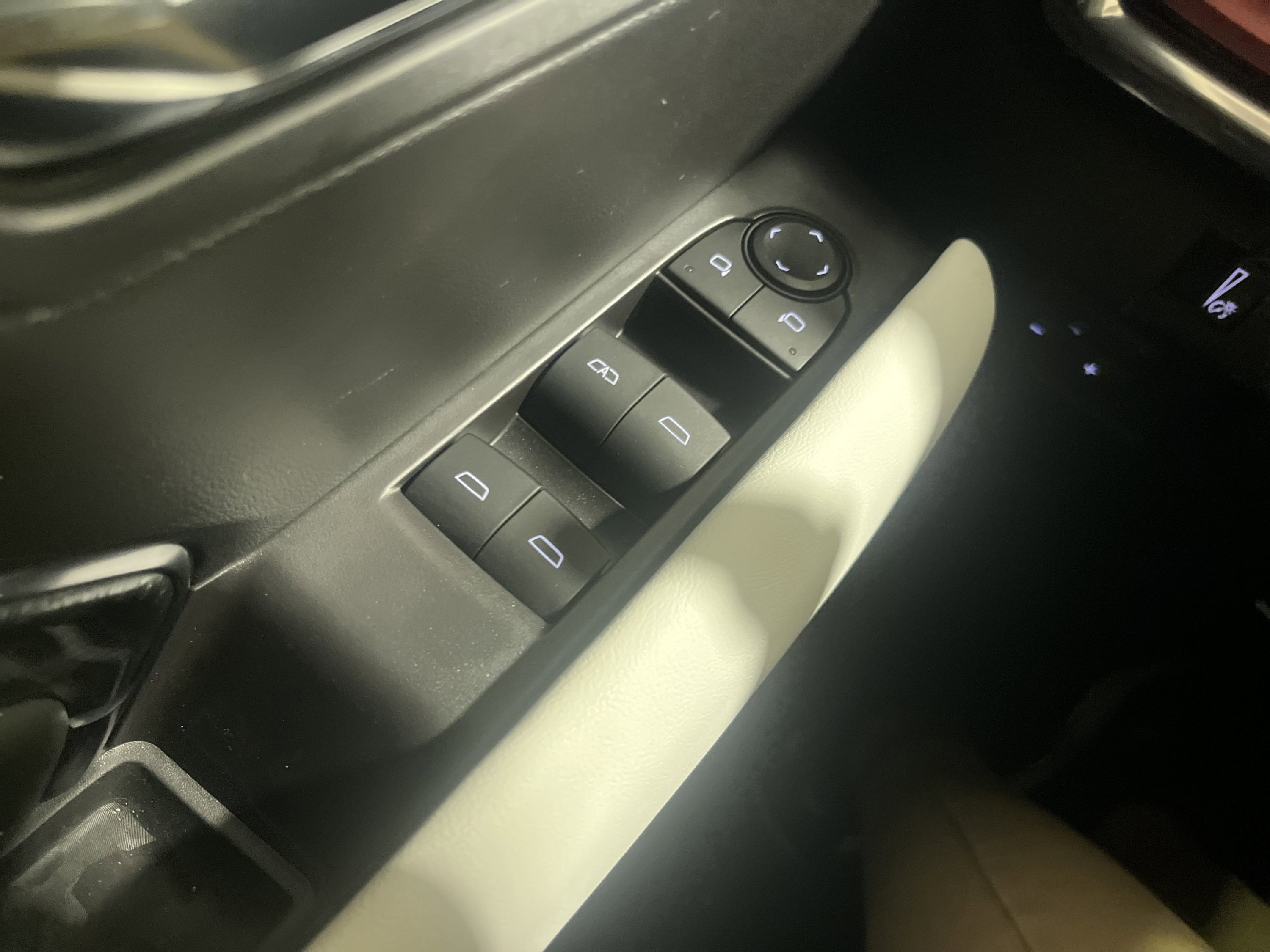 2024 Gmc Canyon AT4X photo 19