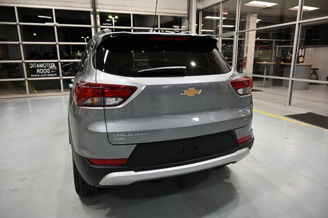 2026 Chevrolet Trailblazer LT photo 3