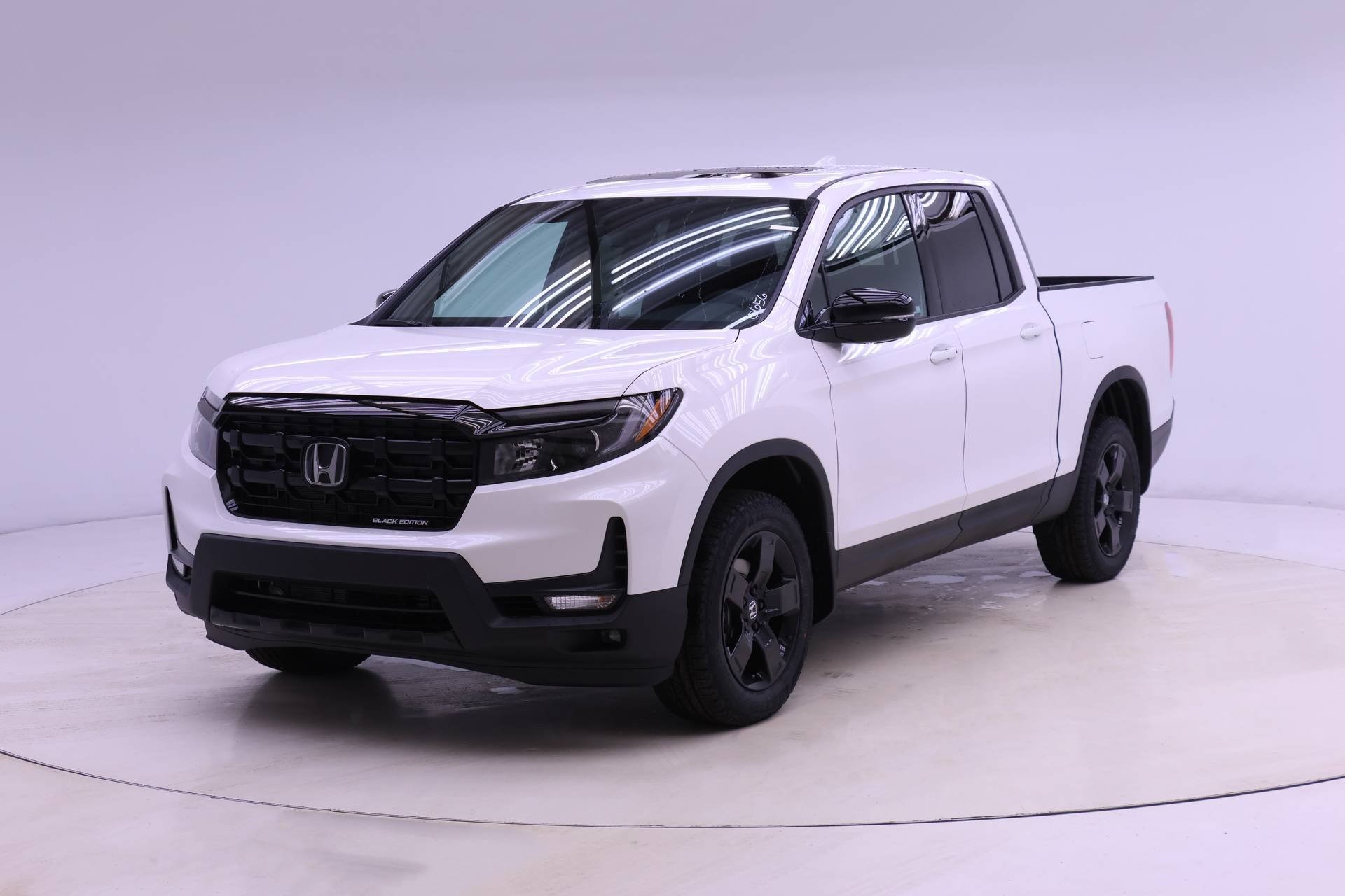 2026 Honda Ridgeline Black Edition's photo