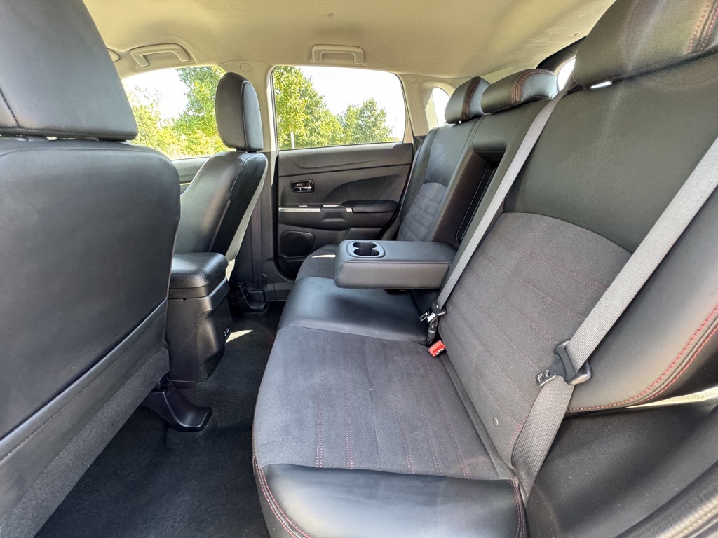 2024 Mitsubishi Outlander Sport ES LE SE photo 23