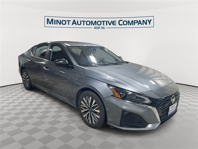 2024 Nissan Altima SV