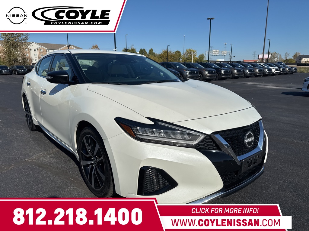 2023 Nissan Maxima SV's photo