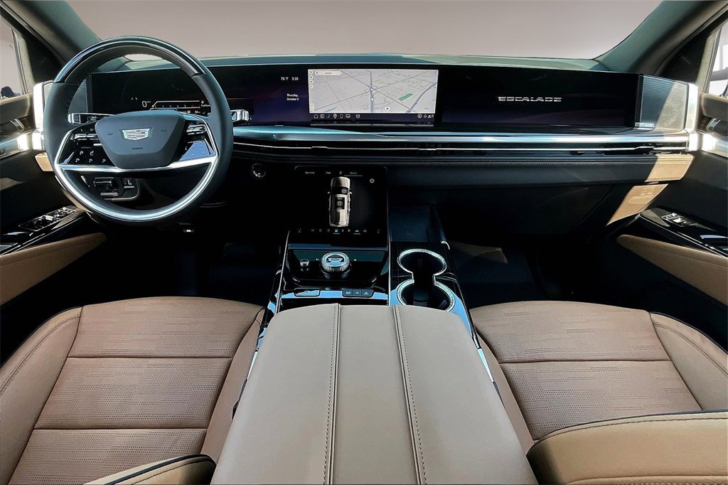 2026 Cadillac Escalade ESV Luxury photo 4