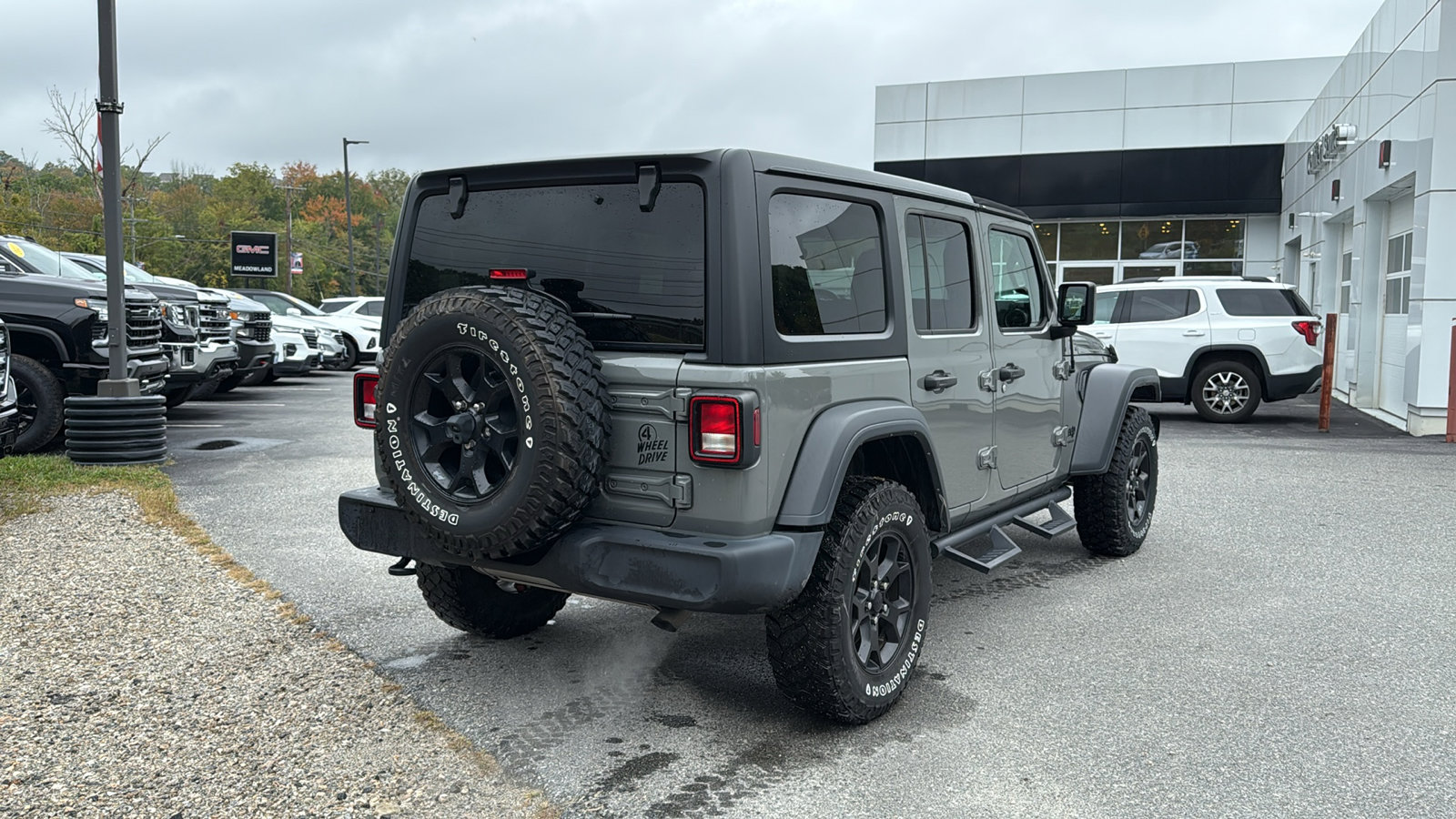 2023 Jeep Wrangler Willys photo 4