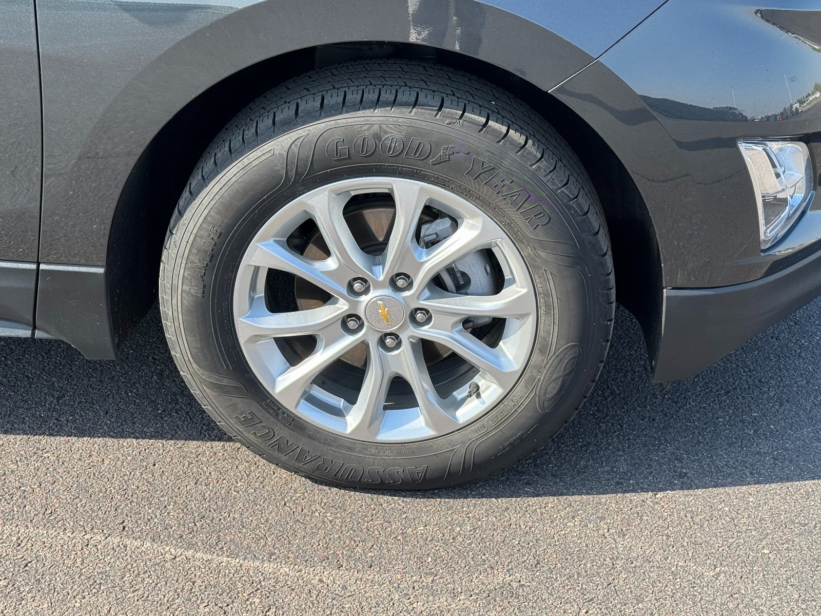 Used 2021 Chevrolet Equinox LT with VIN 2GNAXUEVXM6119013 for sale in Luverne, Minnesota