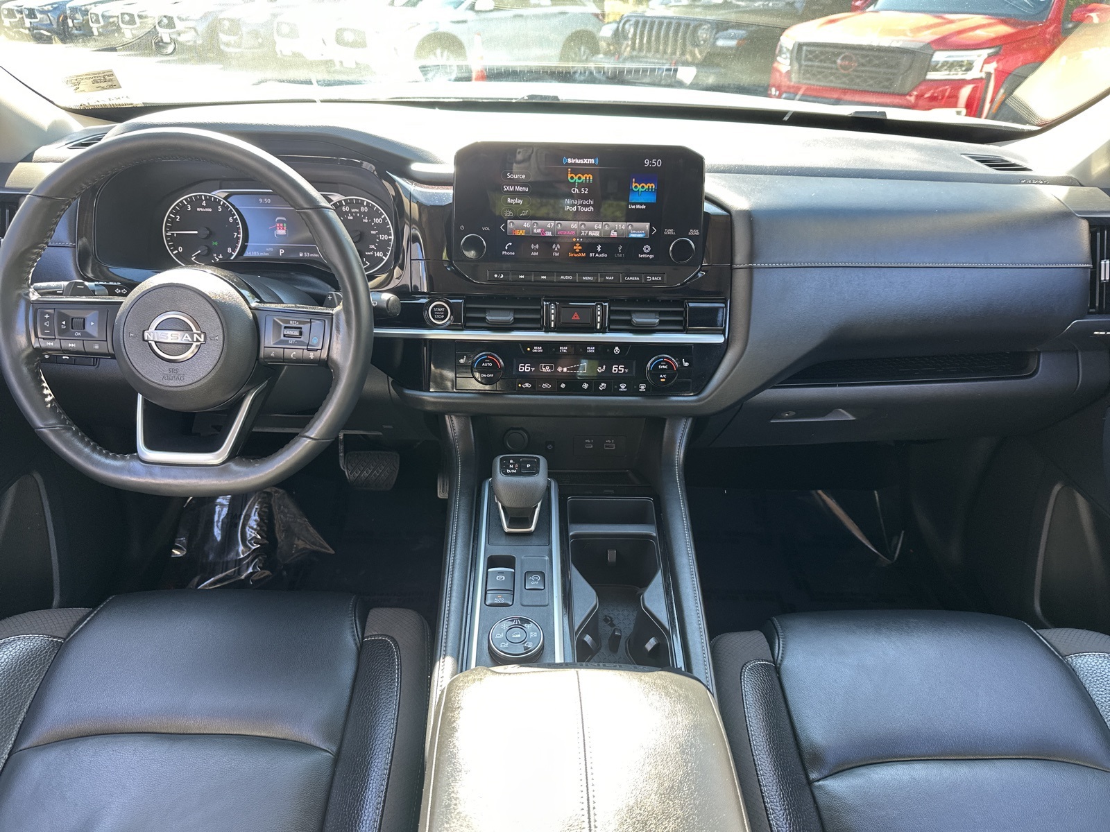 2023 Nissan Pathfinder SL photo 13