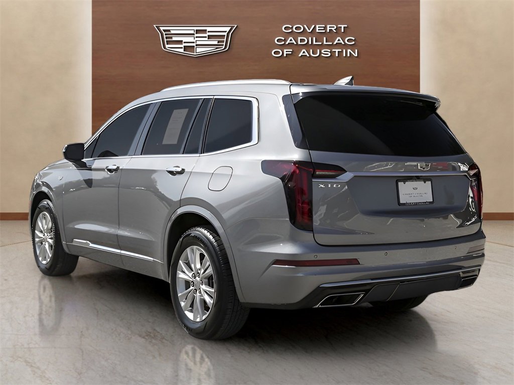 2023 Cadillac XT6 Luxury photo 3