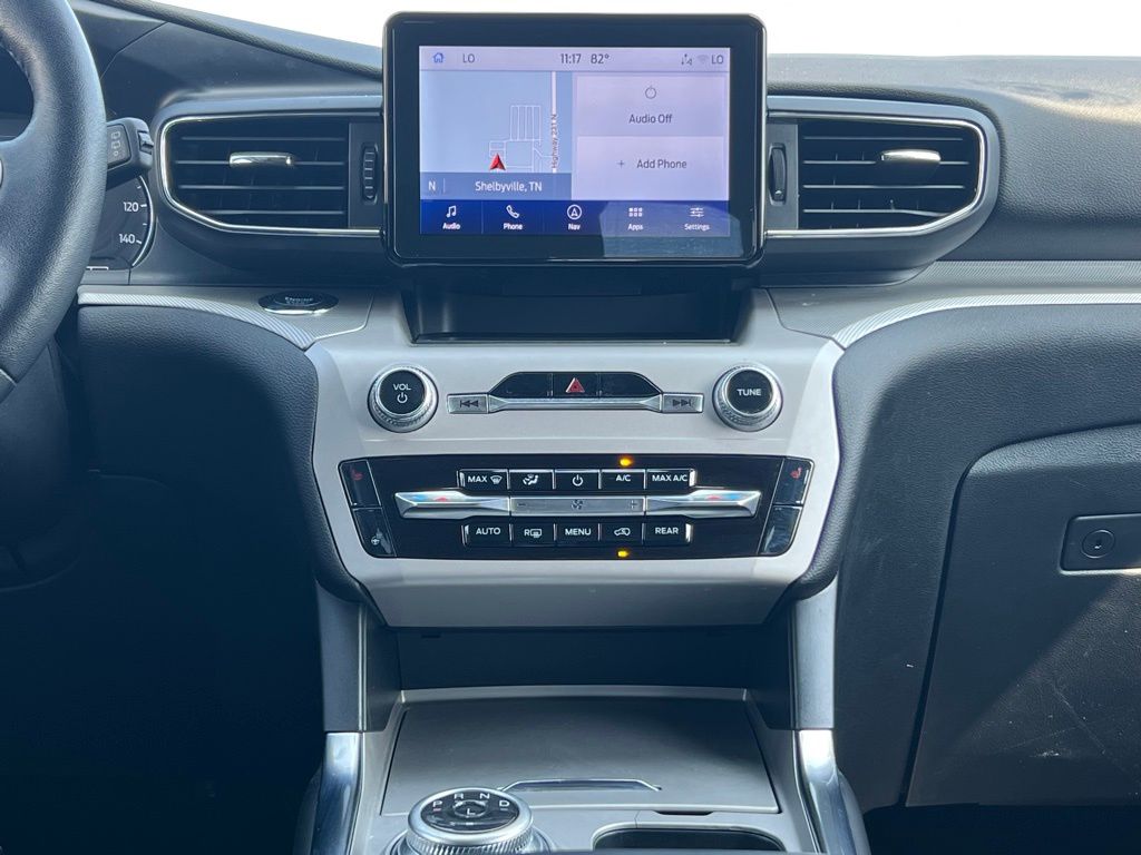 2023 Ford Explorer XLT photo 22