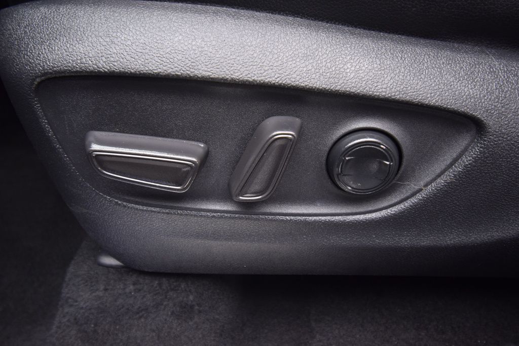 2021 Toyota Highlander Hybrid Platinum photo 23