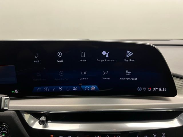 2024 Cadillac Lyriq Sport photo 17