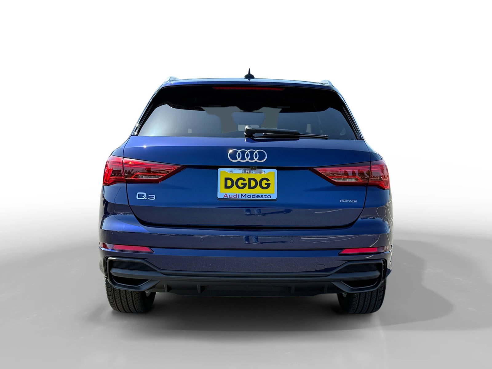 2025 Audi Q3 Premium Plus S line photo 4