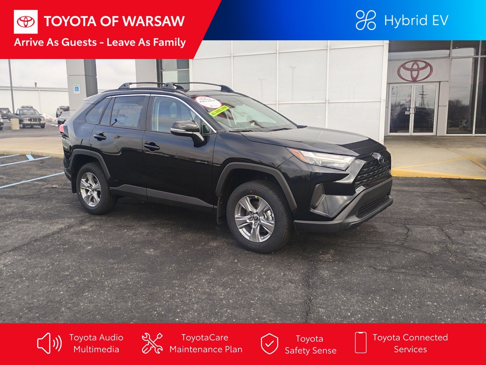 2025 Toyota RAV4 XLE's photo