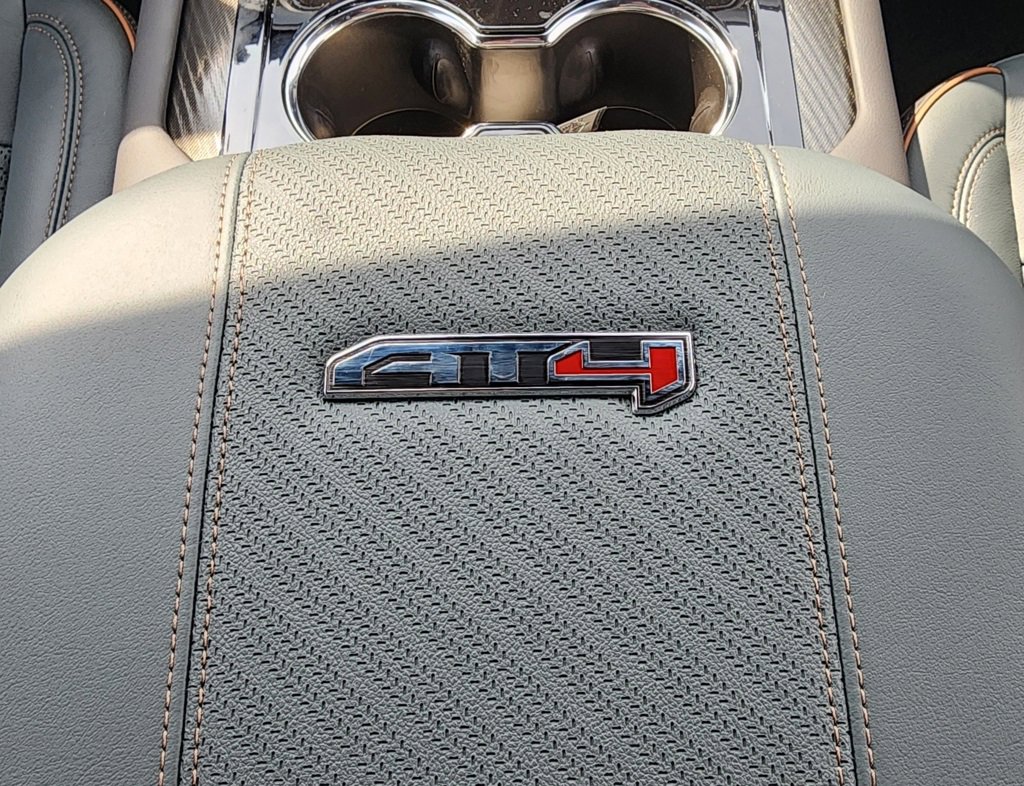 2026 Gmc Yukon XL AT4 photo 38