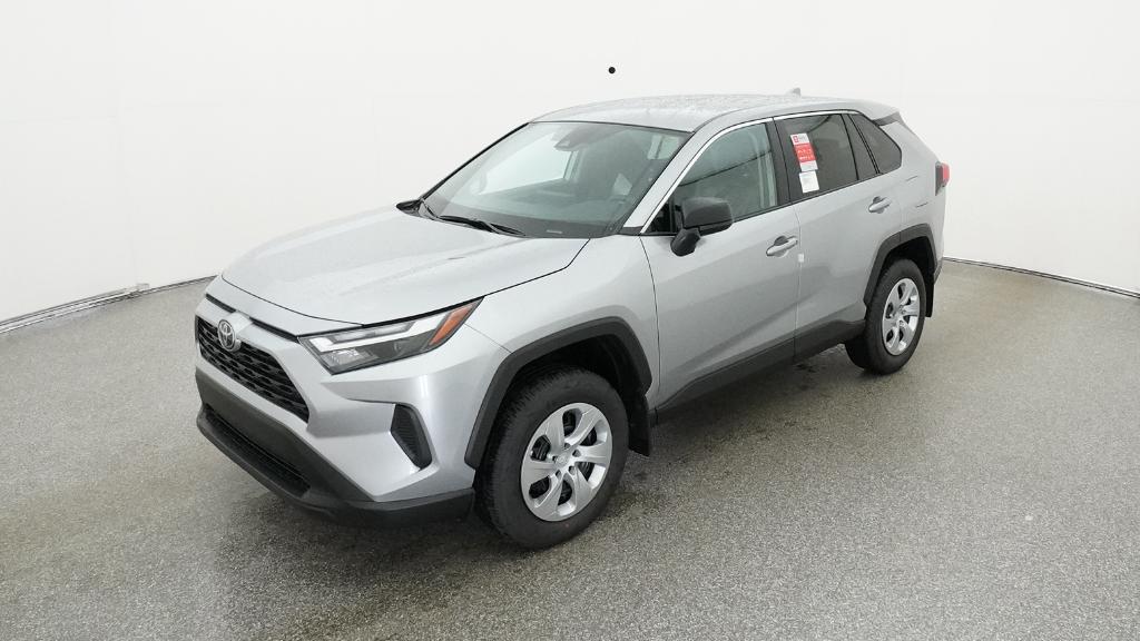 2025 Toyota RAV4 LE's photo
