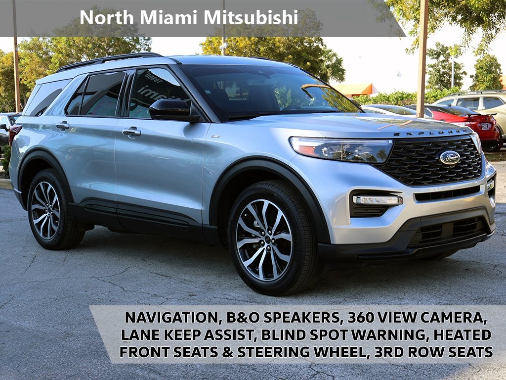 2022 Ford Explorer ST-LINE's photo