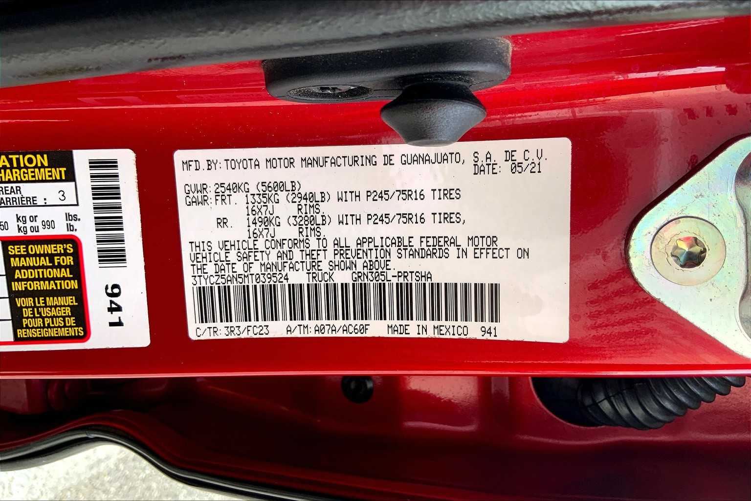 2021 Toyota Tacoma SR5 photo 33