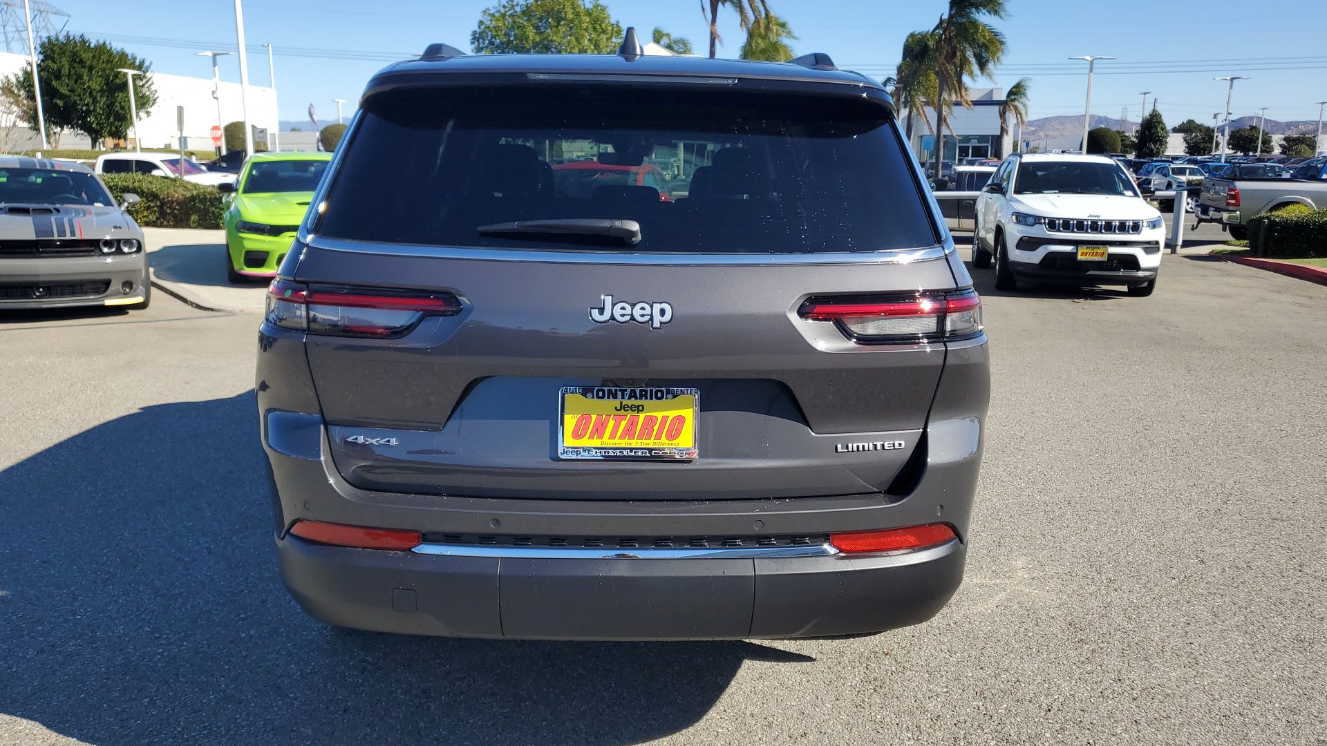 2025 Jeep Grand Cherokee L photo 4