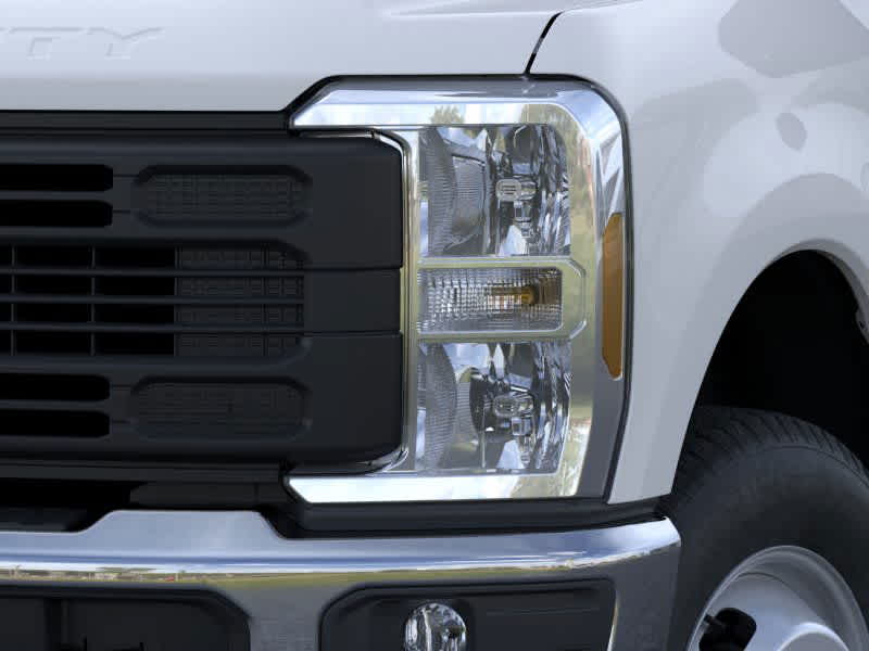 2025 Ford F-350 XL photo 16