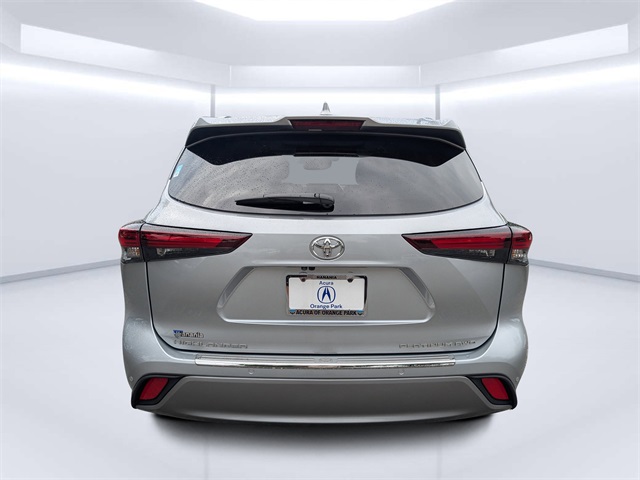 2024 Toyota Highlander Platinum photo 4
