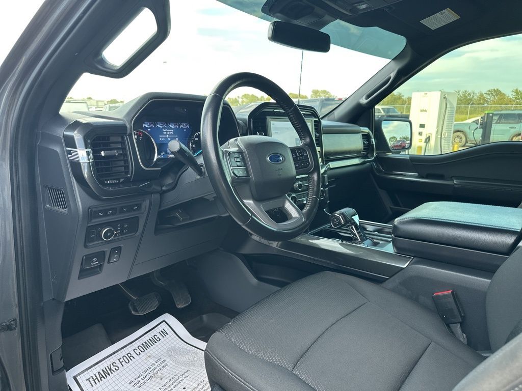 2021 Ford F-150 XLT photo 11