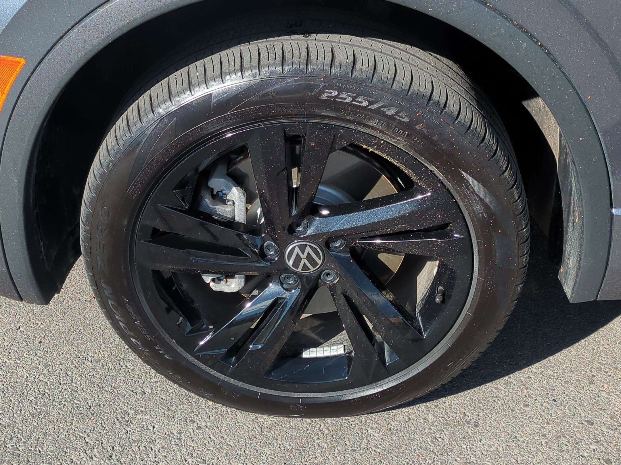 2024 Volkswagen Tiguan SE R-Line Black photo 9