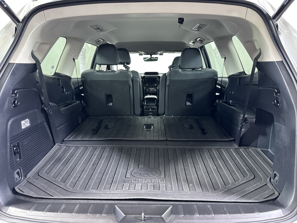 2022 Subaru Ascent Onyx Edition photo 6